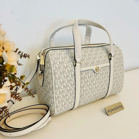 MICHAEL KORS JST TRAVEL MEDIUM DUFFLE SATCHEL SHOULDER CROSSBODY BAG VANILLA - Picture 3 of 10